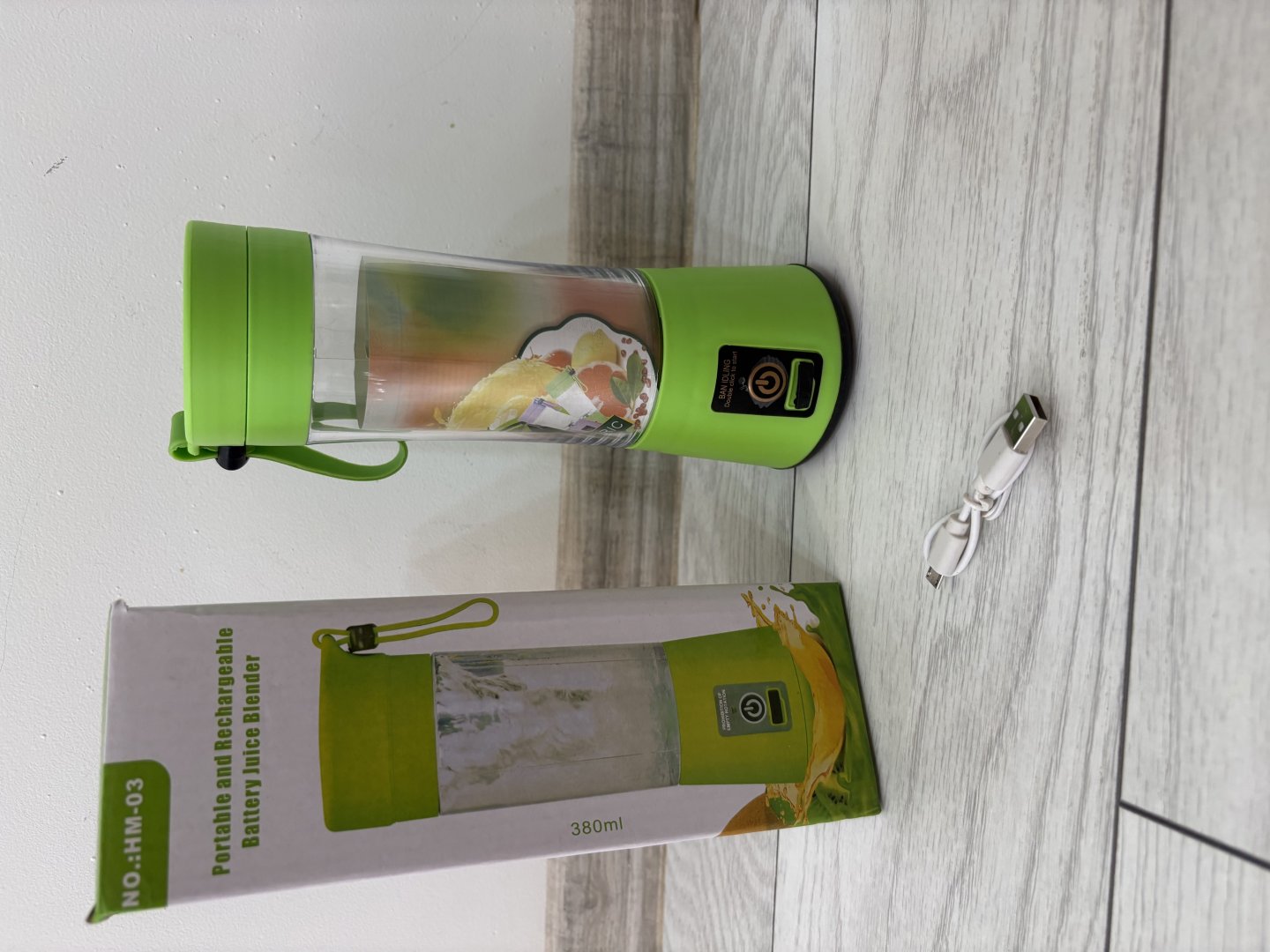 Vând Blender Portabil