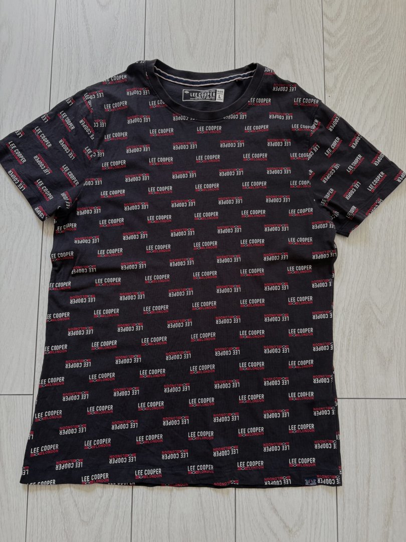 Vând Tricou - Lee Cooper